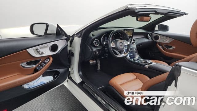 Mercedes-Benz C-Class 2018 — ფოტო 10/20