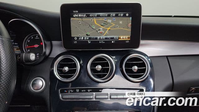 Mercedes-Benz C-Class 2018 — ფოტო 11/20