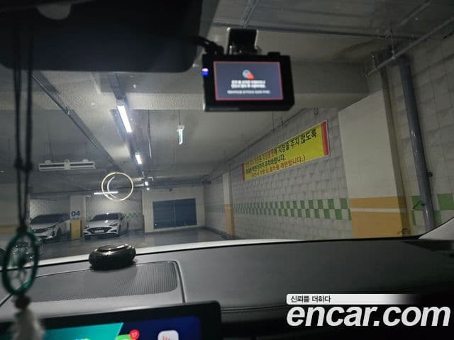 Hyundai Santa Fe 2024 — фото 8 из 10
