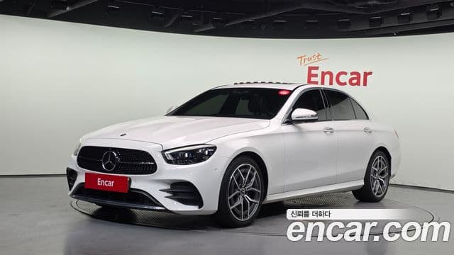 Mercedes-Benz E-Class 2021 — ფოტო 1/20