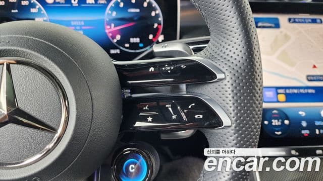 Mercedes-Benz GLC-Class 2025 — ფოტო 16/20