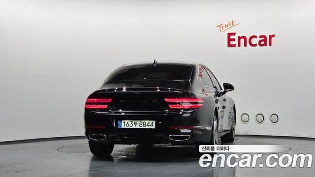 Genesis Electrified G80 2022 — ფოტო 4/20