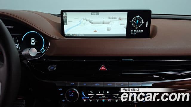 Genesis Electrified G80 2022 — ფოტო 13/20