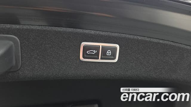 Genesis Electrified G80 2022 — ფოტო 17/20