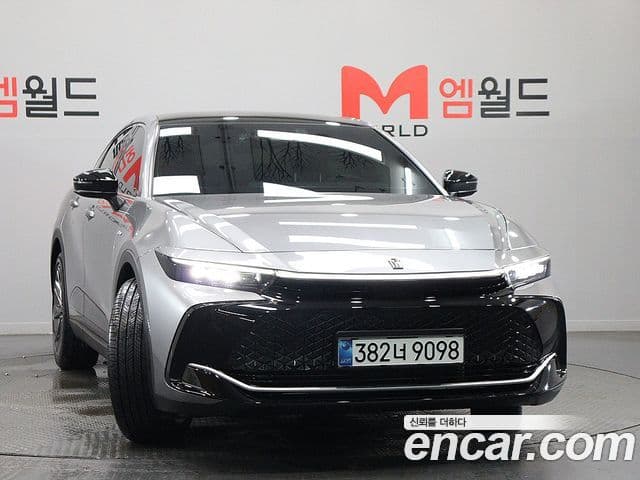 Toyota Crown Crossover 2025 — ფოტო 15/20