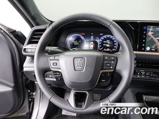 Toyota Crown Crossover 2025 — ფოტო 9/20