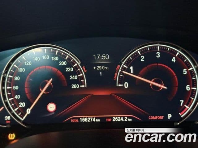 BMW 5 Series 2018 — фото 4 из 6