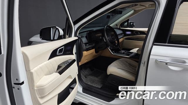 Kia Carnival 2023 — Photo 5/34