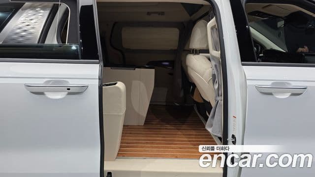 Kia Carnival 2023 — Şəkil 34/34