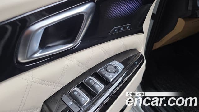 Kia Carnival 2023 — Photo 3/34