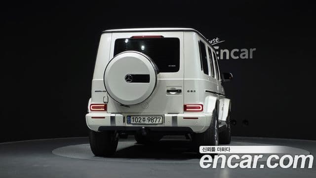 Mercedes-Benz G-Class 2020 — Photo 10/20