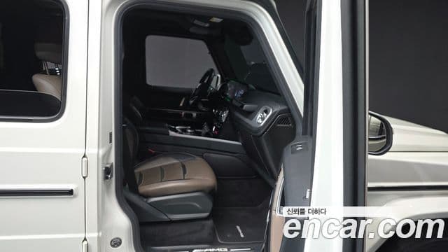 Mercedes-Benz G-Class 2020 — Photo 18/20