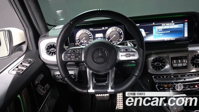 Mercedes-Benz G-Class 2020 — Photo 6/20