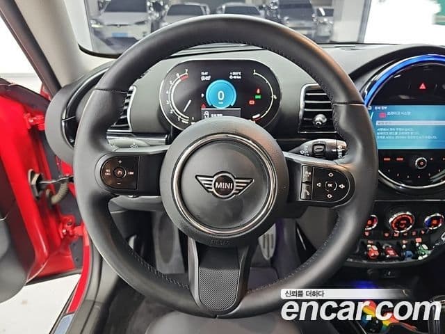 Mini Cooper Clubman 2023 — ფოტო 5/18