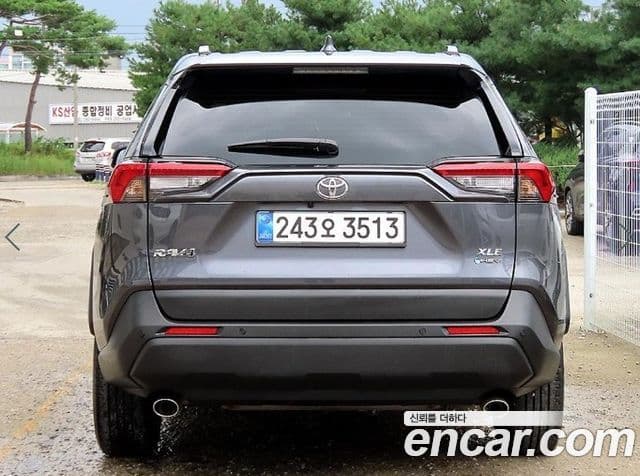 Toyota RAV4 2025 — ფოტო 3/20
