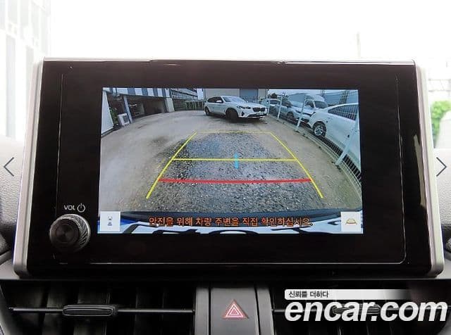 Toyota RAV4 2025 — ფოტო 13/20
