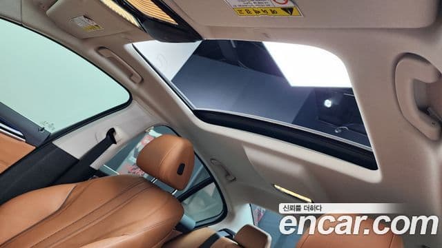 BMW 5 Series 2020 — фото 15 из 20