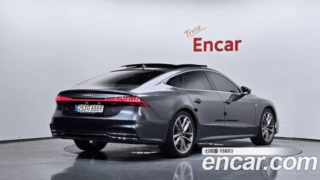 Audi A7 2021 — Şəkil 2/20