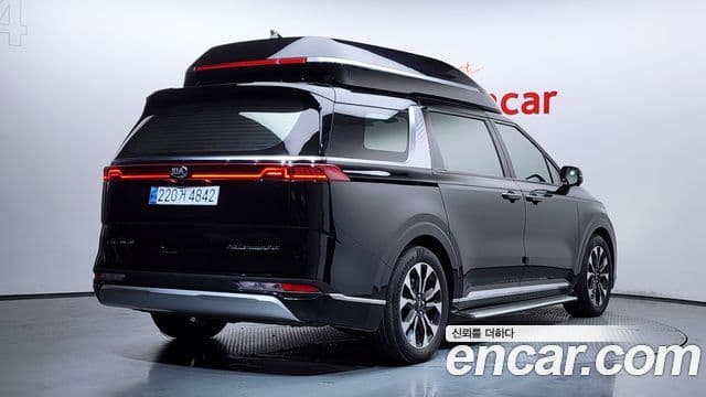 Kia Carnival 2021 — Фото 2/20