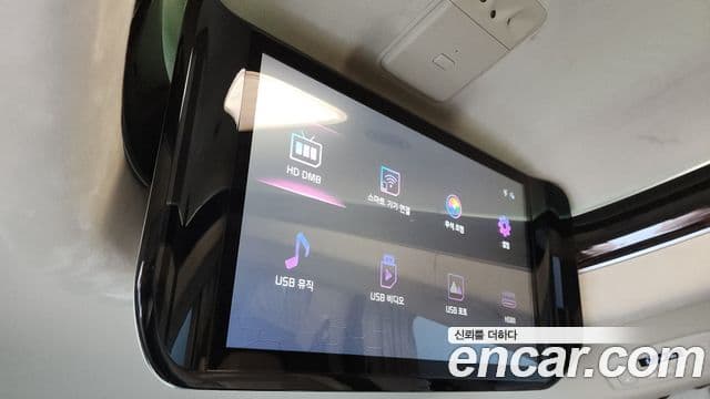 Kia Carnival 2021 — Фото 17/20