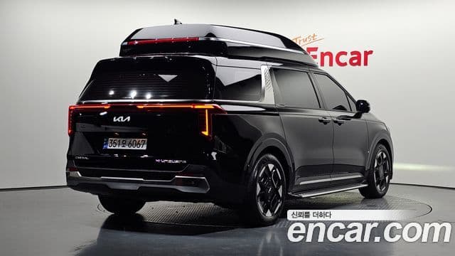 Kia Carnival 2024 — Şəkil 2/20