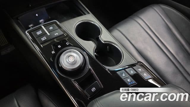 Kia K8 2022 — Şəkil 9/20