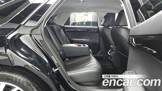 Hyundai Grandeur 2023 — фото 13 из 20