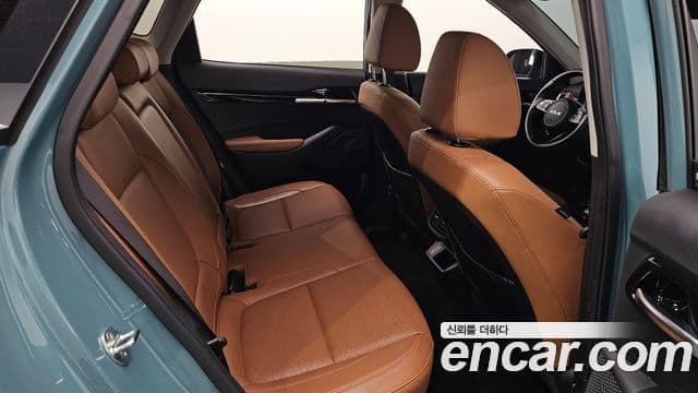 Kia Seltos 2023 — ფოტო 12/20