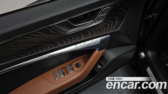 Audi A6 2019 — ფოტო 13/20