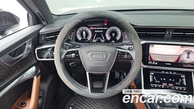 Audi A6 2019 — ფოტო 14/20