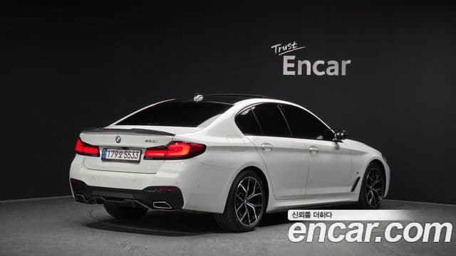 BMW 5 Series 2022 — ფოტო 2/20