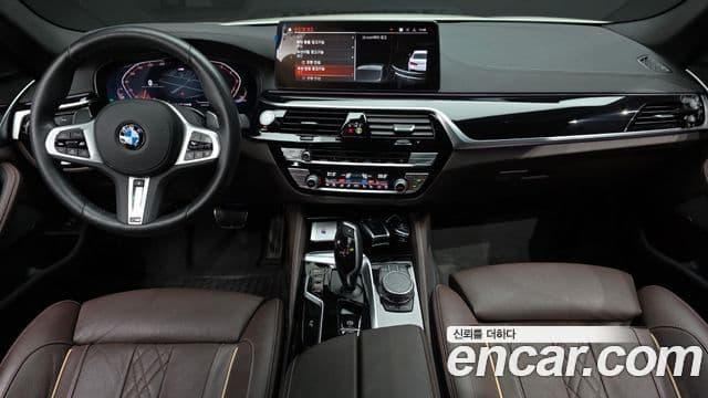 BMW 5 Series 2022 — ფოტო 7/20