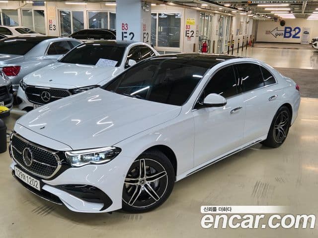 Mercedes-Benz E-Class 2025 — Фото 1/20