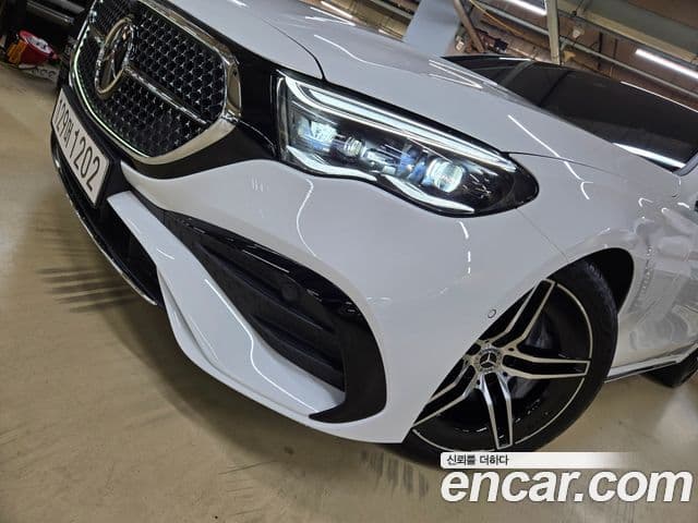 Mercedes-Benz E-Class 2025 — Фото 2/20