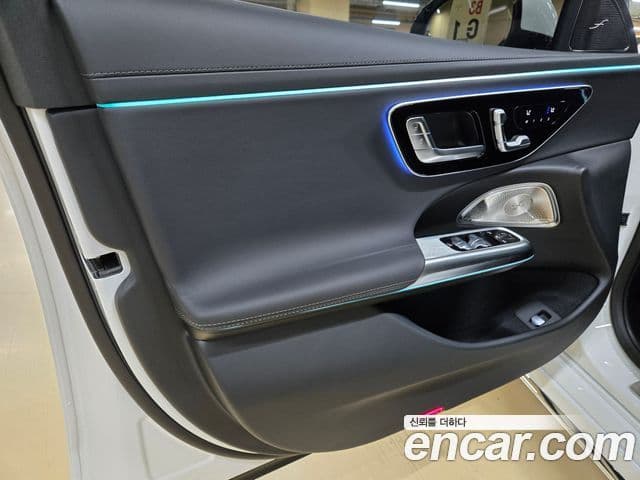 Mercedes-Benz E-Class 2025 — Фото 6/20