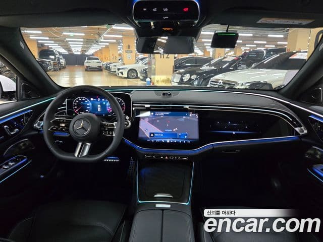 Mercedes-Benz E-Class 2025 — Фото 13/20