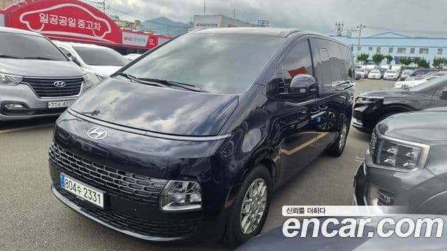 Hyundai Staria 2023 — ფოტო 9/15