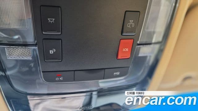 Hyundai Staria 2023 — ფოტო 8/15