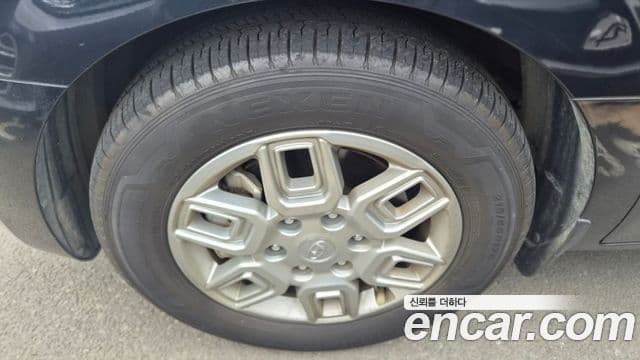Hyundai Staria 2023 — ფოტო 13/15