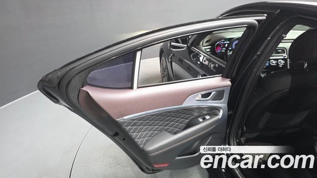Genesis G70 2019 — Şəkil 20/39