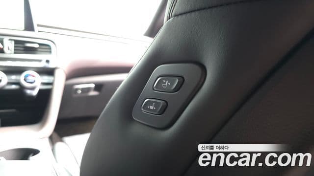Genesis G70 2019 — Şəkil 16/39
