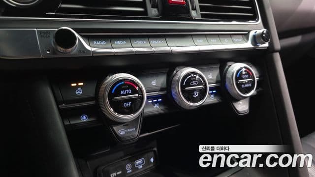 Genesis G70 2019 — Şəkil 17/39