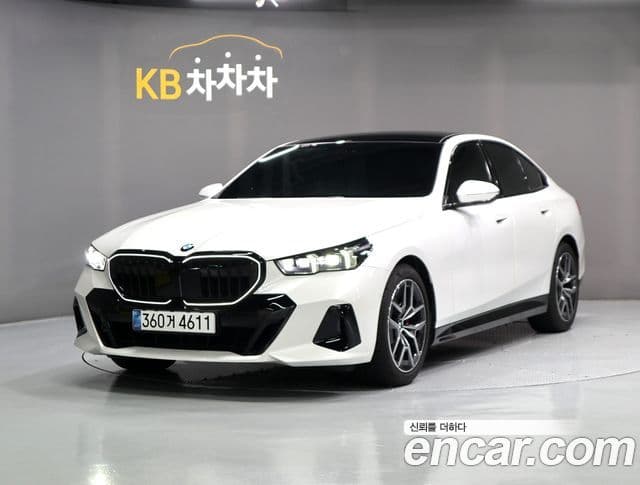BMW 5 Series 2025 — Şəkil 9/20