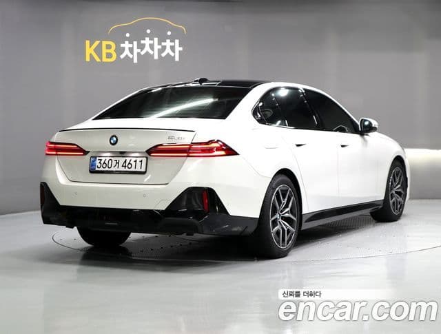 BMW 5 Series 2025 — Şəkil 1/20
