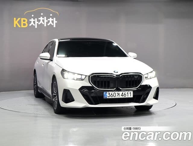 BMW 5 Series 2025 — Şəkil 2/20