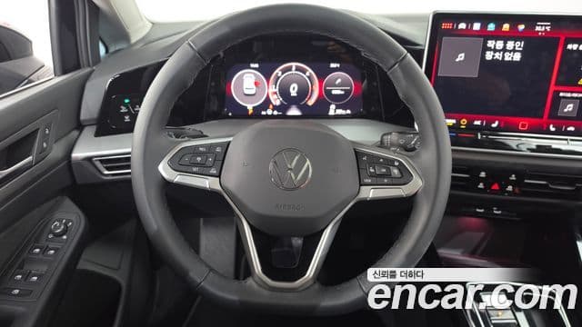 Volkswagen Golf 2025 — ფოტო 12/20