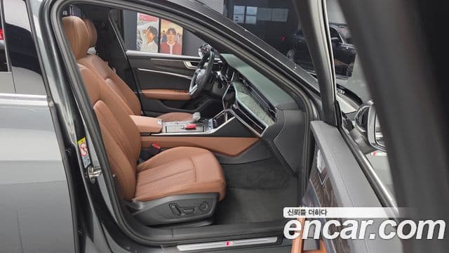 Audi A6 2020 — ფოტო 27/30