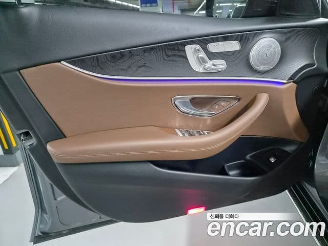 Mercedes-Benz E-Class 2019 — Şəkil 11/20
