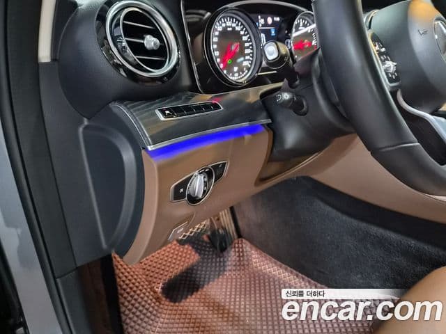 Mercedes-Benz E-Class 2019 — Şəkil 12/20