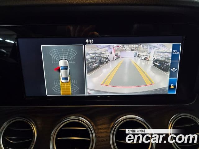 Mercedes-Benz E-Class 2019 — Şəkil 18/20